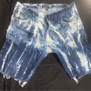 Water Washed denim shorts